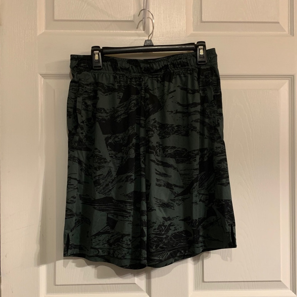 Men’s gym shorts